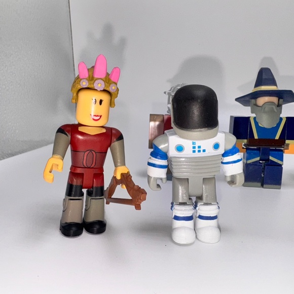 ROBLOX Classics Series 7 Figure Set Jazwares - Picture 5 of 8